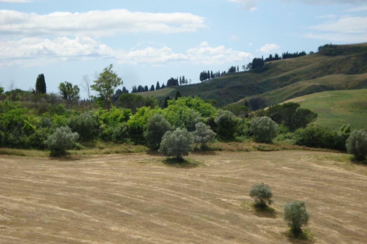 Podere San Francesco Bed & Breakfast Volterra Bagian luar foto