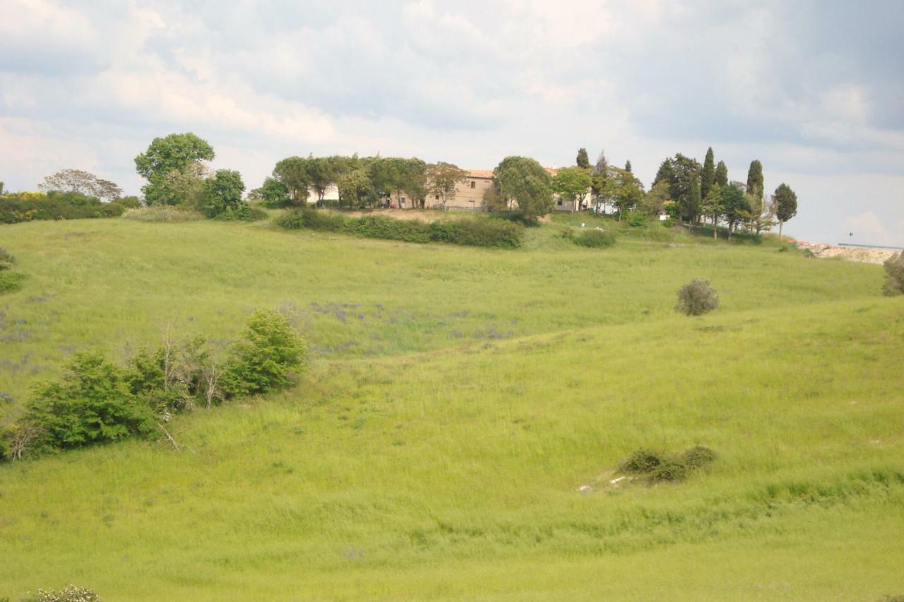 Podere San Francesco Bed & Breakfast Volterra Bagian luar foto